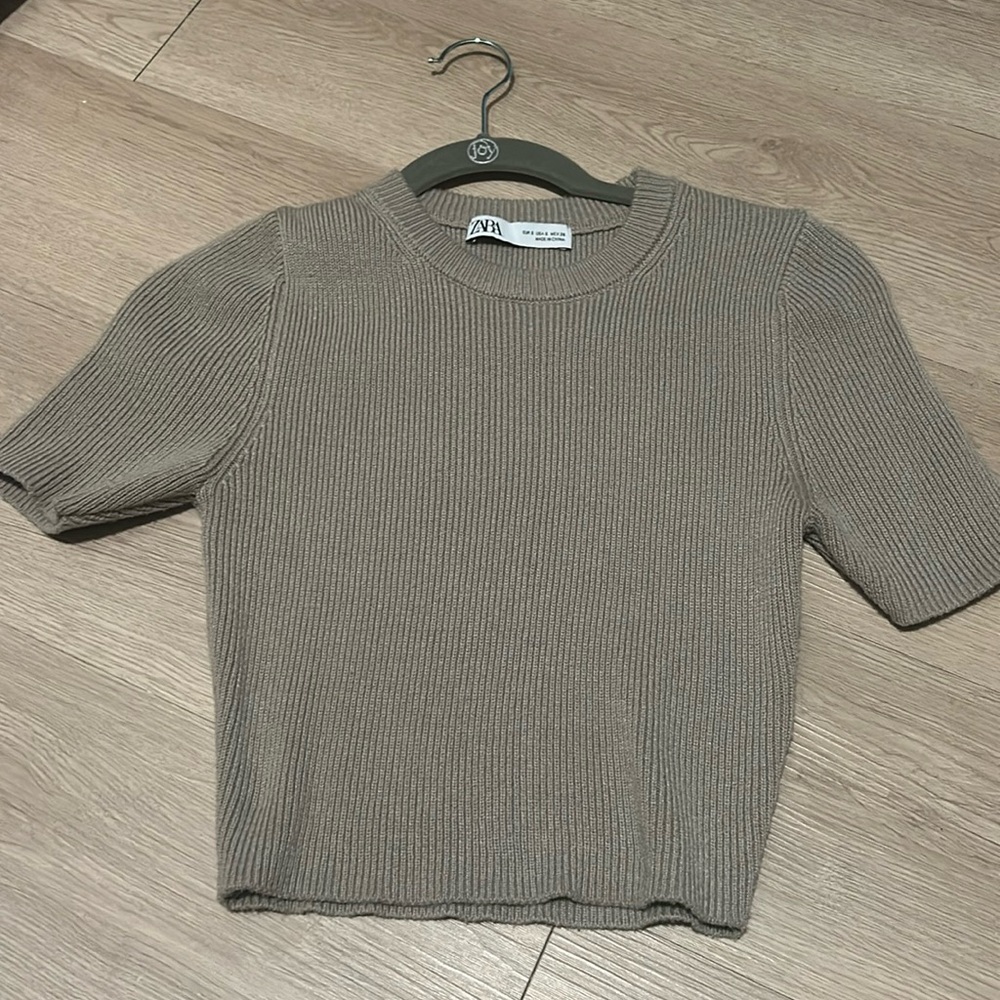 Never worn Zara top